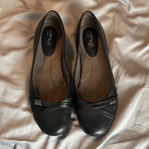 Gently Worn Black Leather Flats